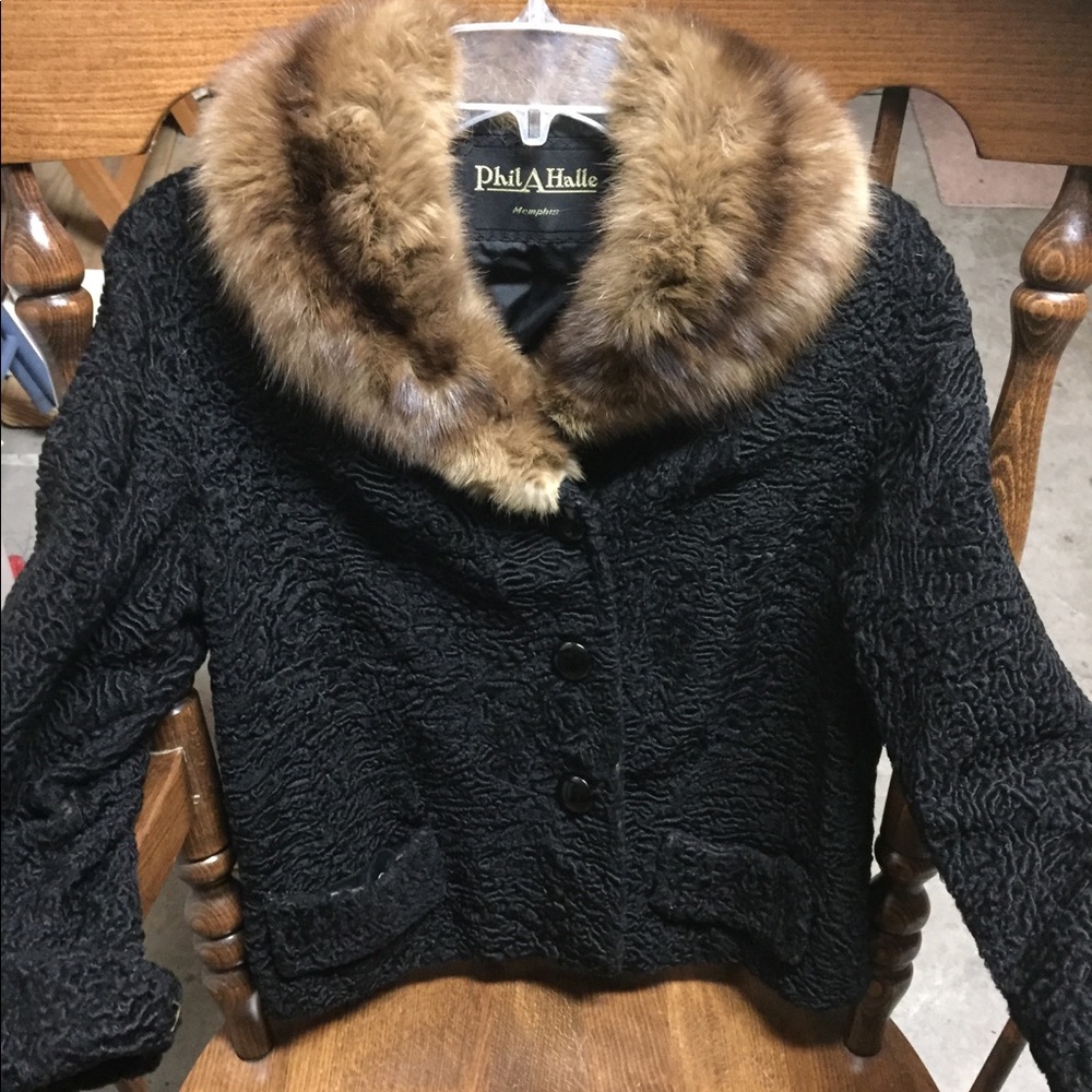 Schiaparelli Paris ladies lamb/ mink collar coat.